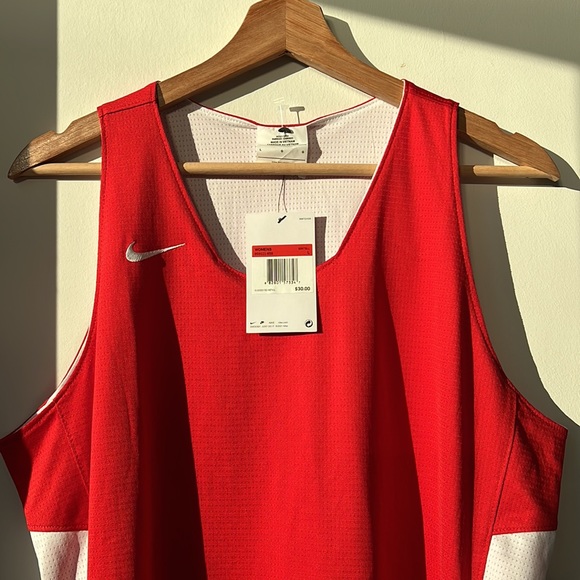 Nike Top - Picture 3 of 4